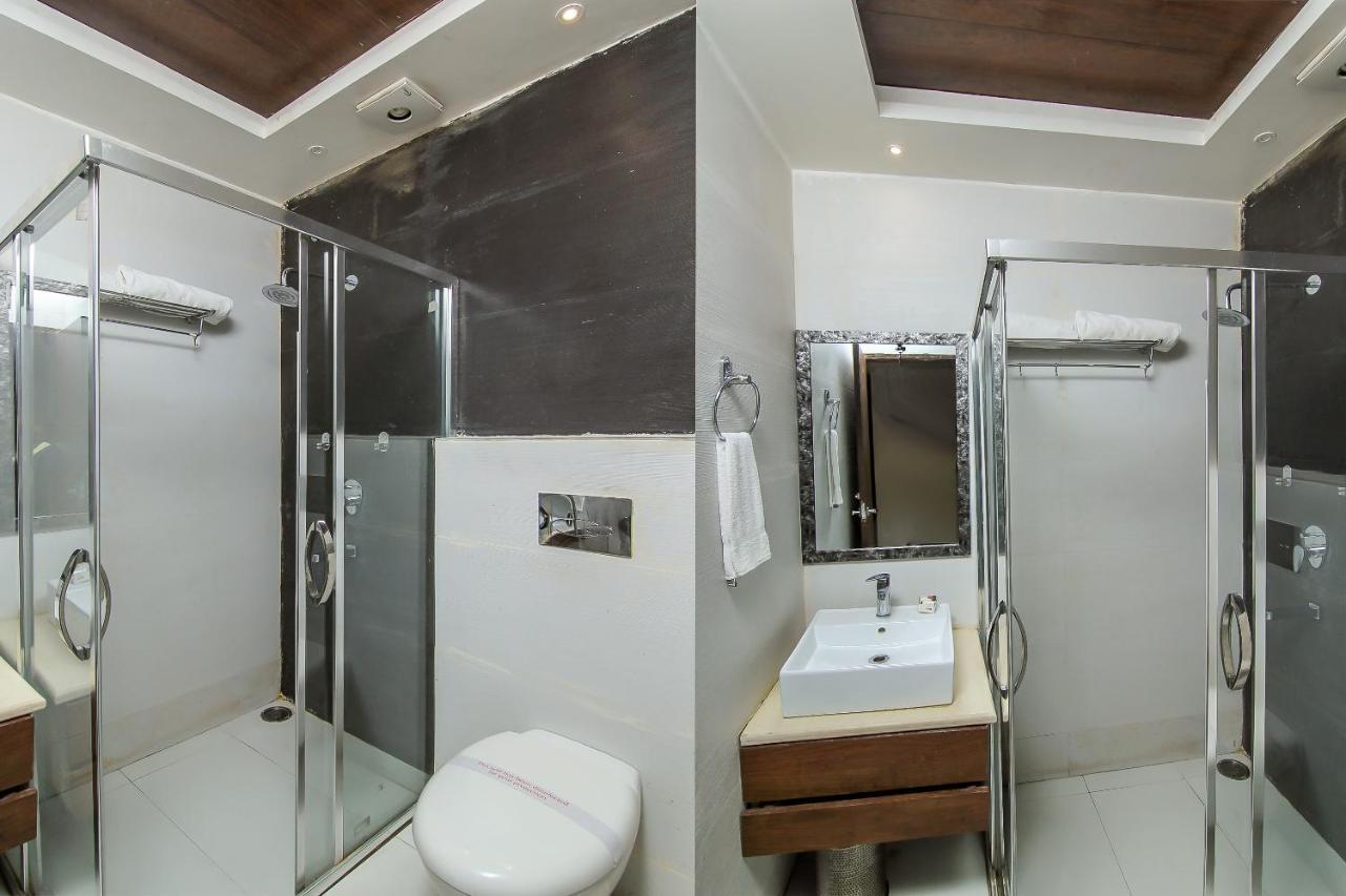 Oyo 1358 Hotel Crossroad Lucknow Exteriör bild